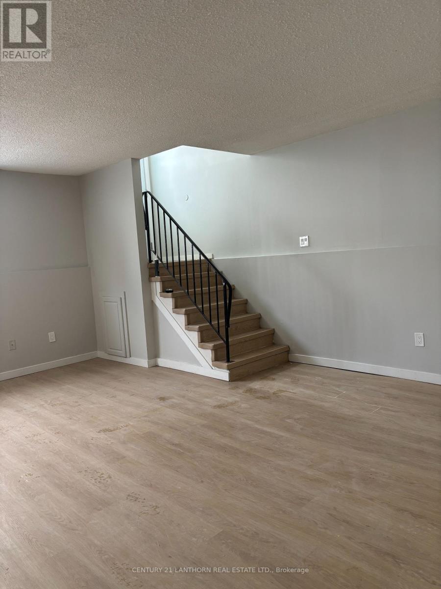 9 Pacific Street, Quinte West (Trenton Ward), Ontario  K8V 2B6 - Photo 3 - X12739740