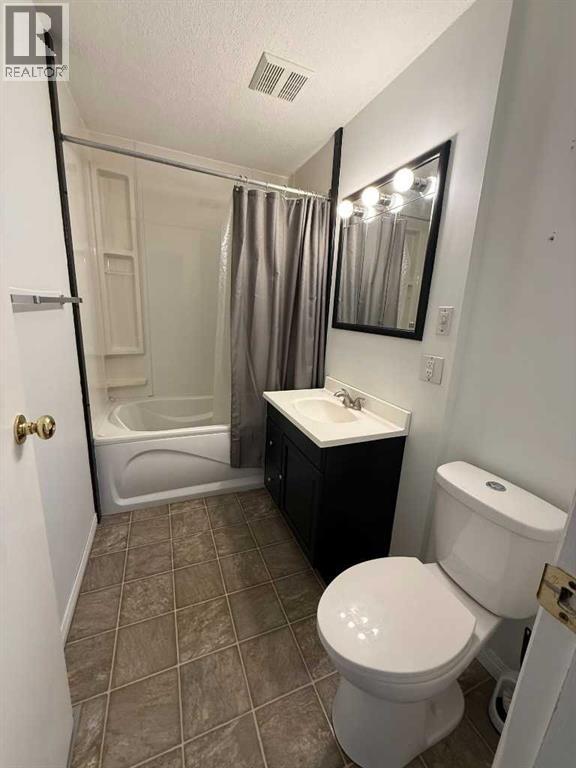 10303 105 Street W, High Level, Alberta  T0H 1Z0 - Photo 5 - A2269988