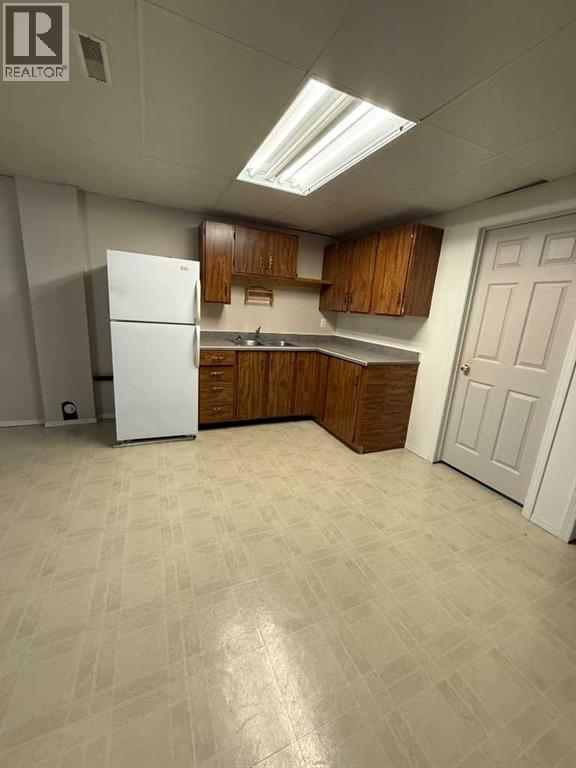 10303 105 Street W, High Level, Alberta  T0H 1Z0 - Photo 11 - A2269988