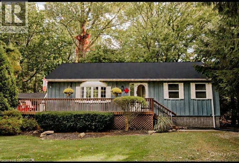 9928 SUPERIOR Street, Port Franks, Ontario