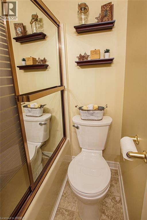 Photo 15 of 37 for 9928 Superior Street