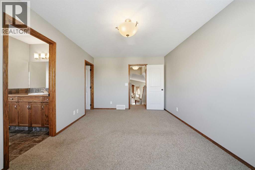 9 Thomas Place, Red Deer, Alberta  T4P 0L7 - Photo 15 - A2271904