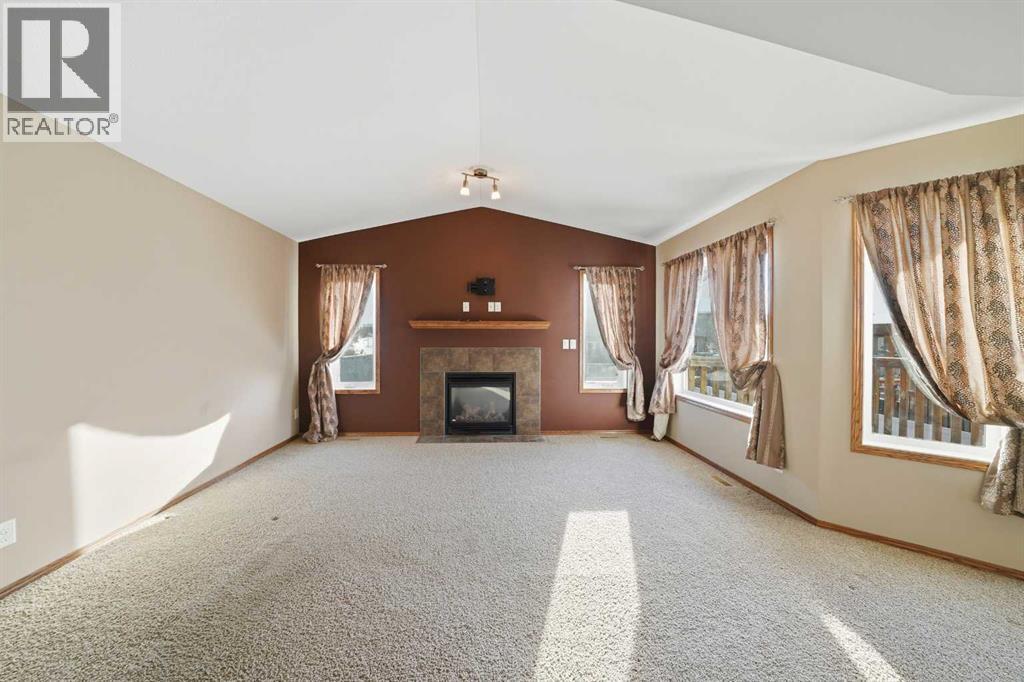 9 Thomas Place, Red Deer, Alberta  T4P 0L7 - Photo 6 - A2271904