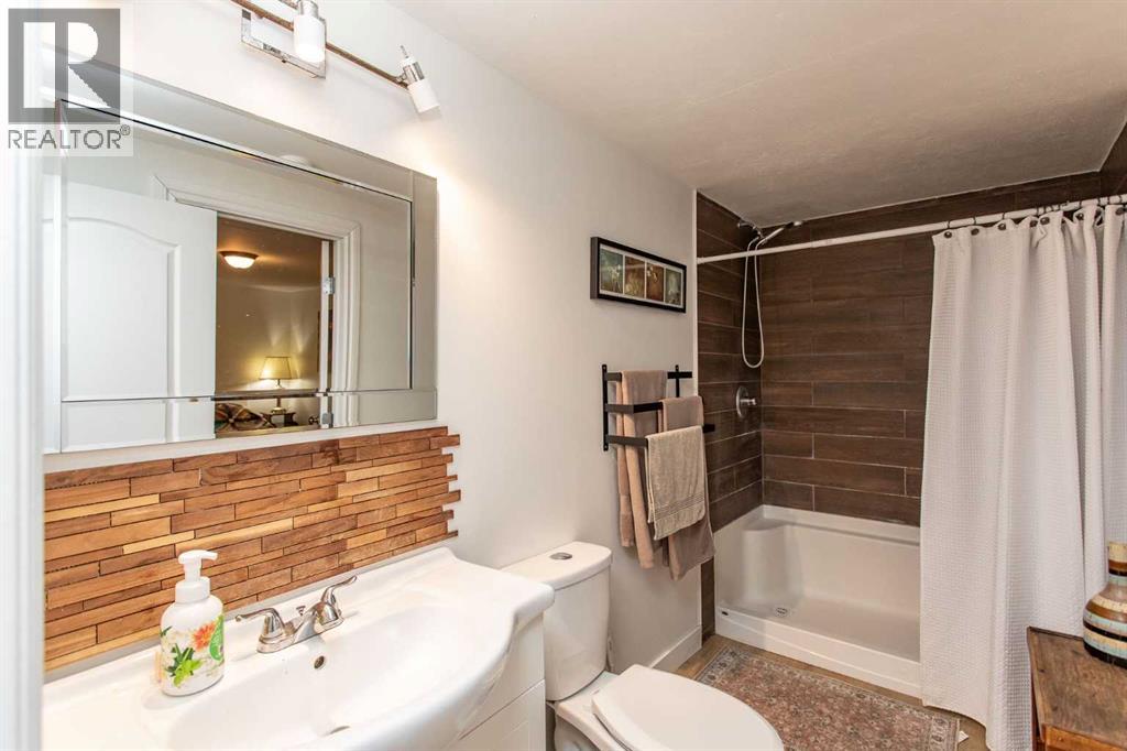 5031 57 Street, Lacombe, Alberta  T4L 1X8 - Photo 22 - A2281738