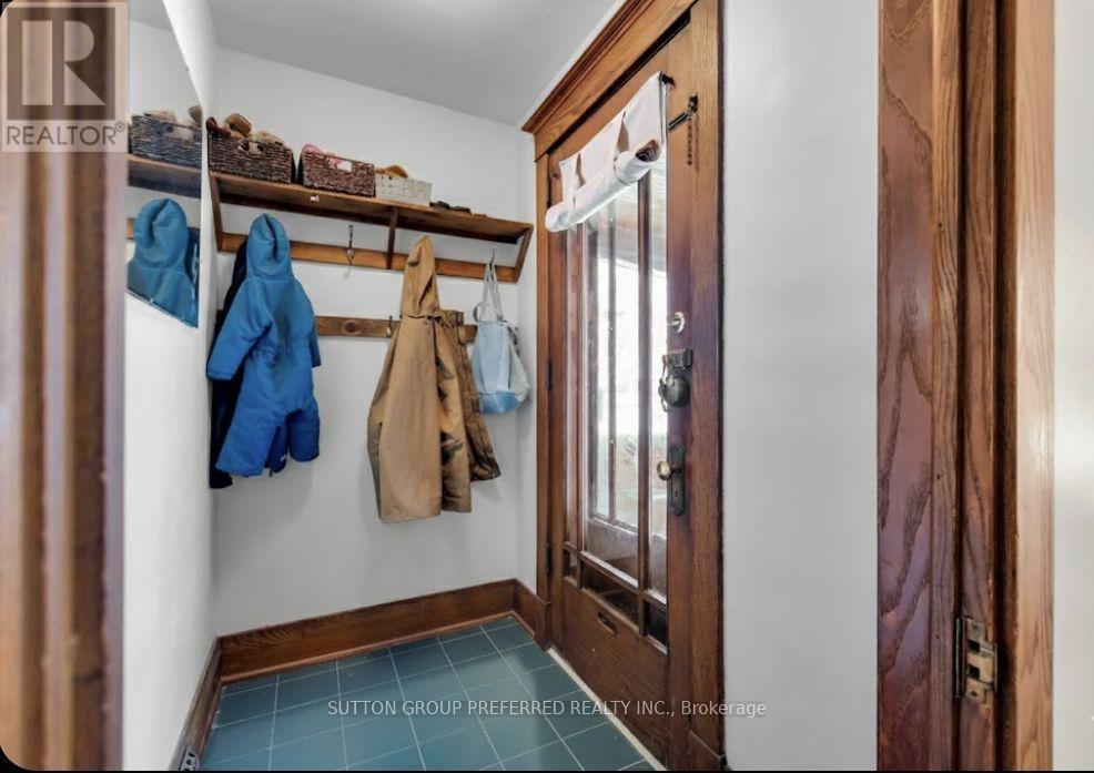 18 Tecumseh Avenue E, London South, Ontario  N6C 1R6 - Photo 8 - X12740394