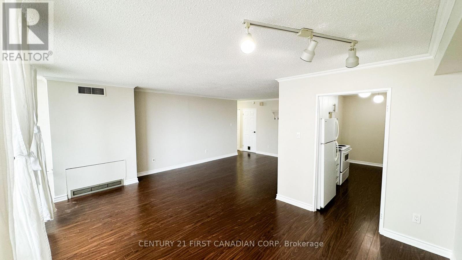 803 - 380 King Street, London East, Ontario  N6B 3L6 - Photo 11 - X12740422
