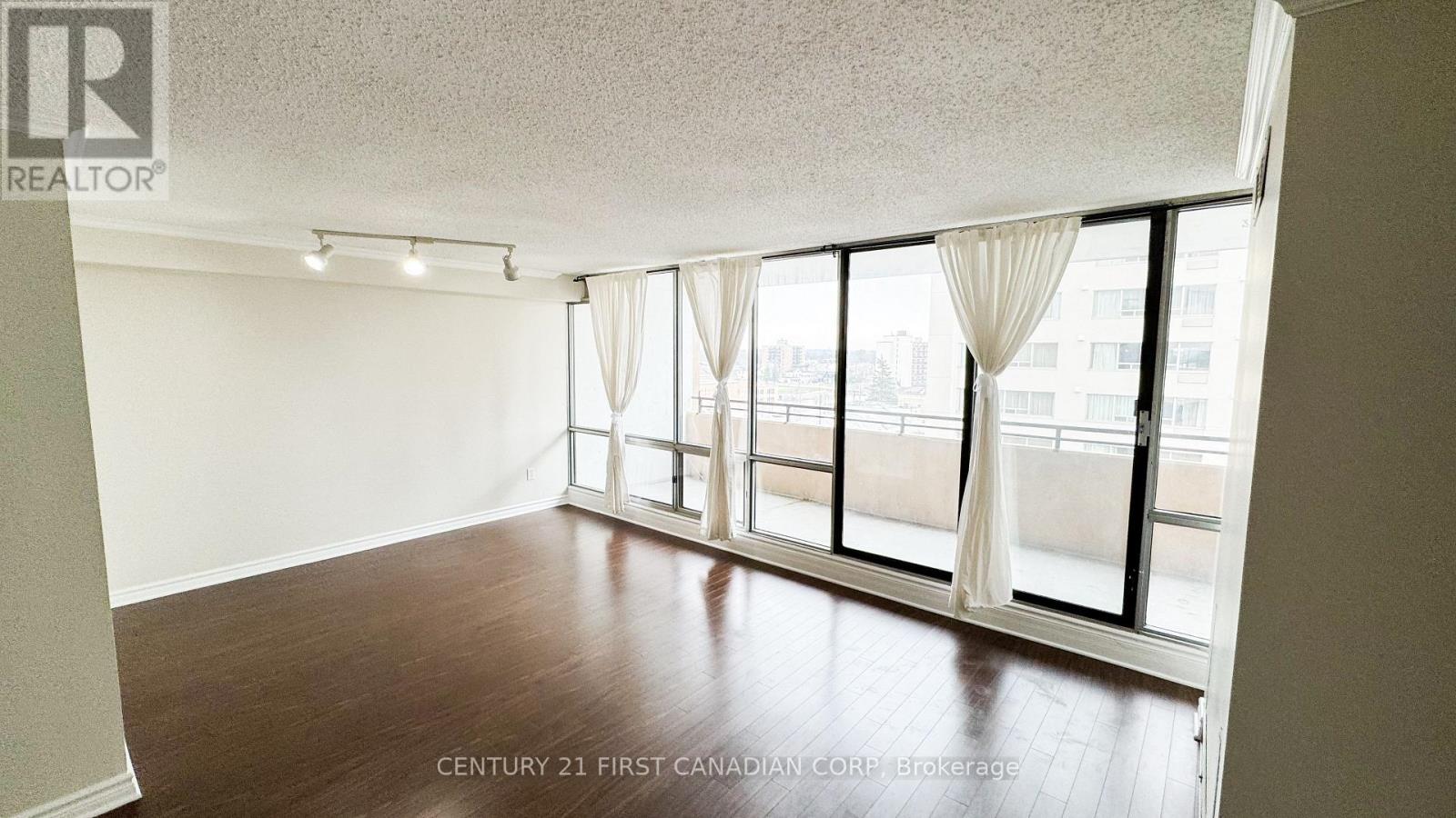 803 - 380 King Street, London East, Ontario  N6B 3L6 - Photo 12 - X12740422