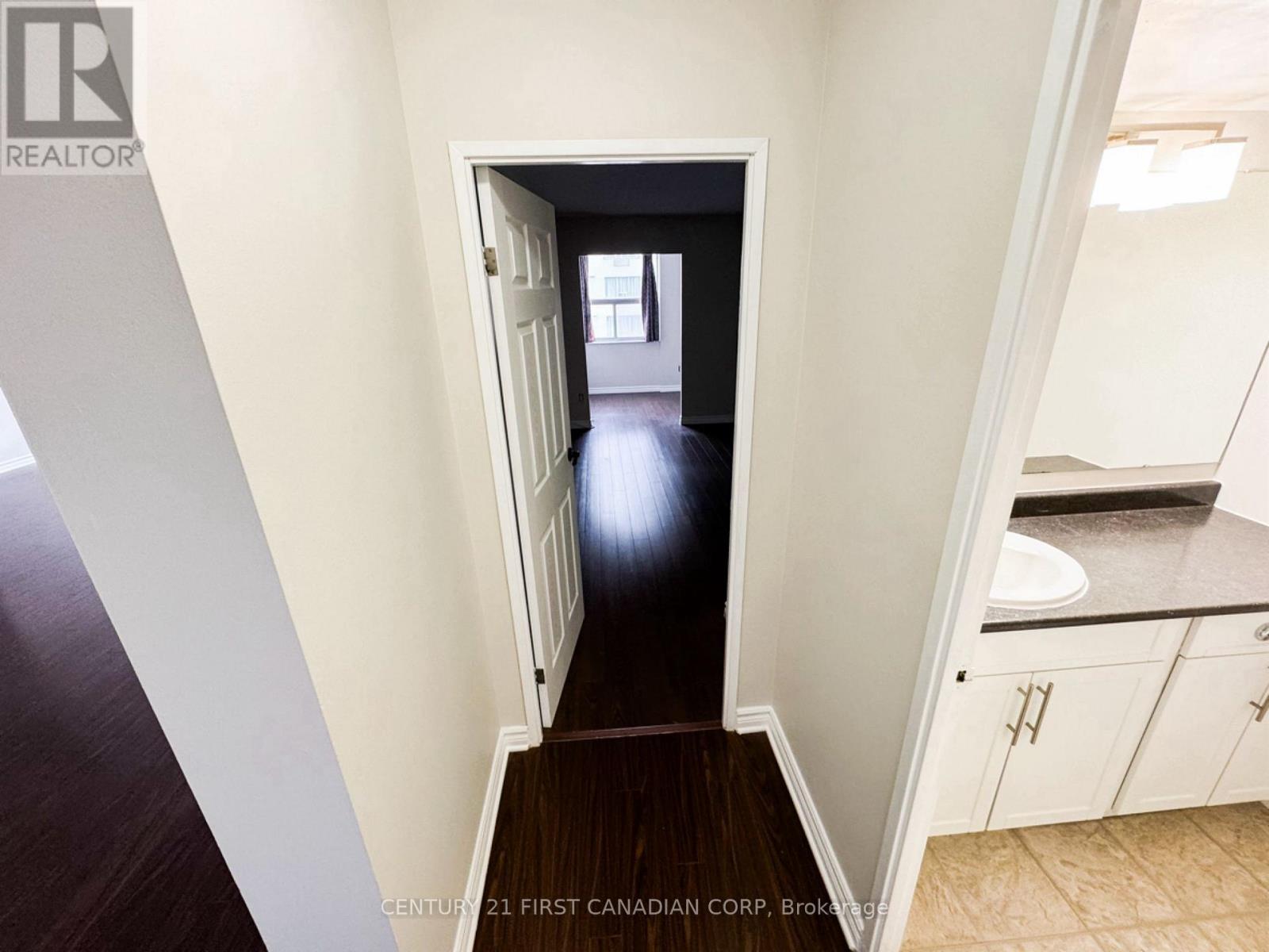 803 - 380 King Street, London East, Ontario  N6B 3L6 - Photo 14 - X12740422