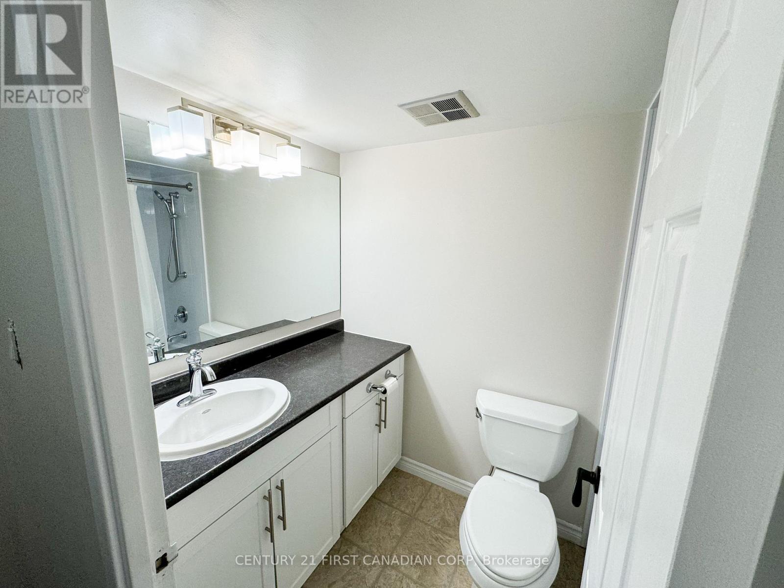 803 - 380 King Street, London East, Ontario  N6B 3L6 - Photo 15 - X12740422