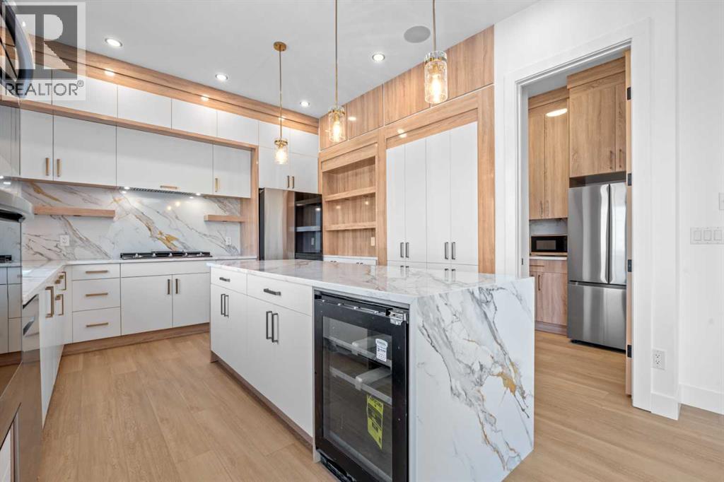 230 Royal Birch View Nw, Calgary, Alberta  T3G 5J8 - Photo 3 - A2281885