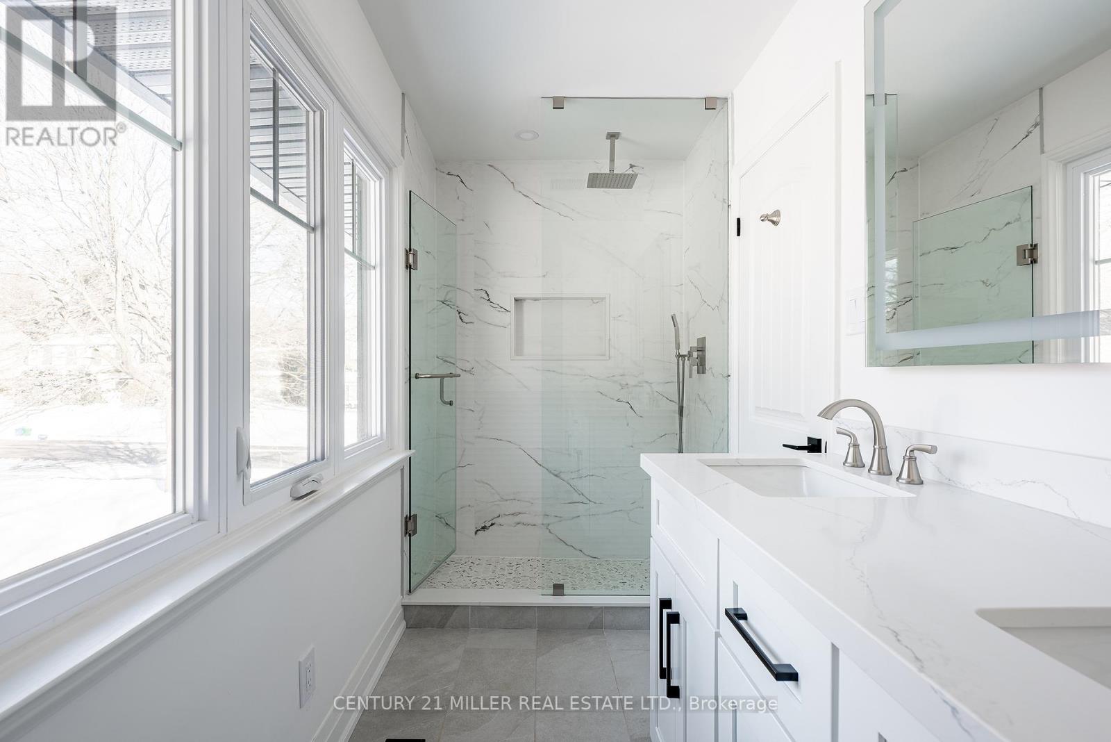 134 Abbey Court, Oakville, Ontario  L6J 4L1 - Photo 23 - W12730744