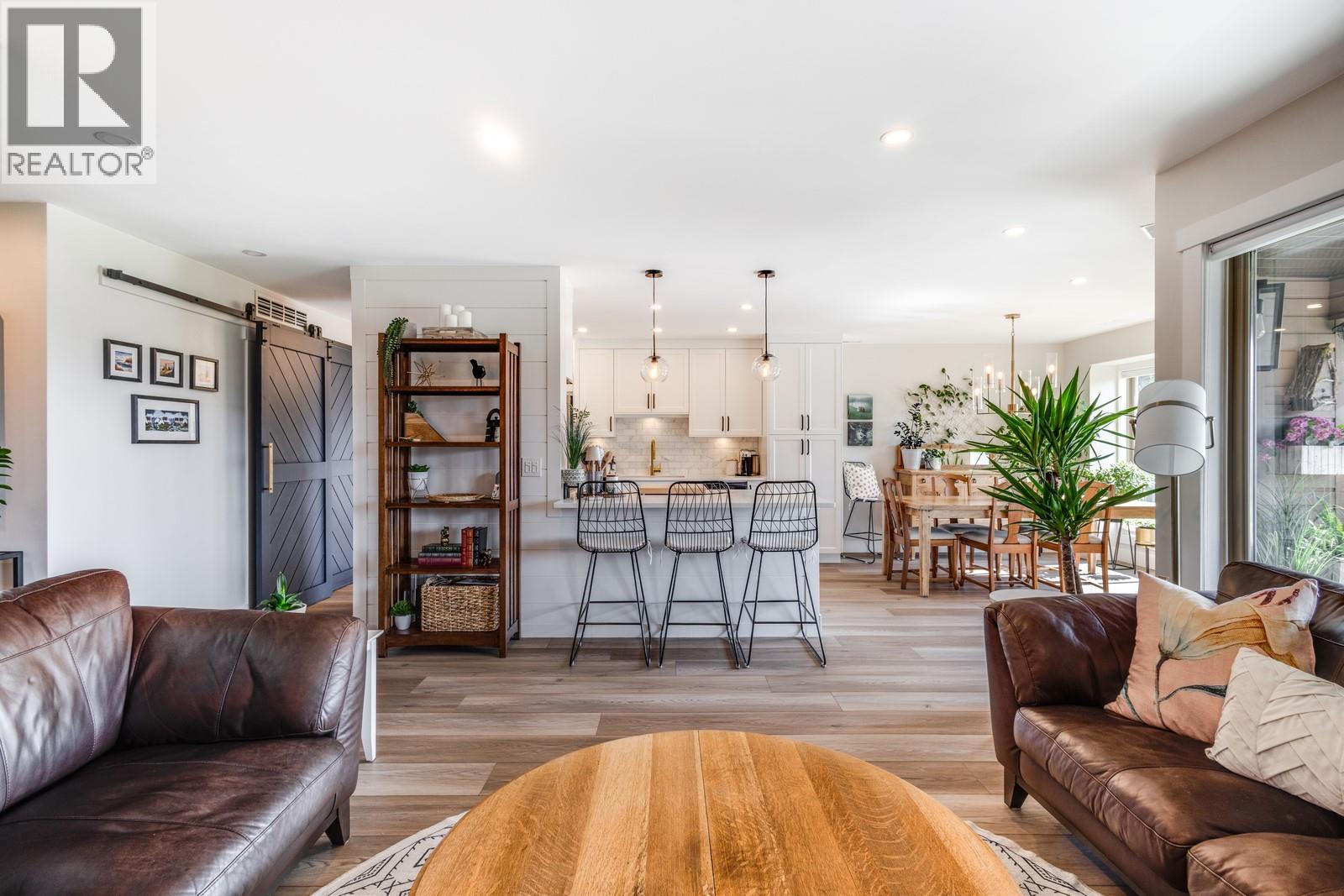 2230 Golf Course Drive, West Kelowna, British Columbia V4T 2V4 - Photo 10 - 10374111