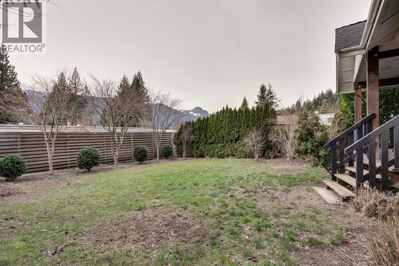 828 Britannia Way, Squamish, British Columbia  V0N 1J0 - Photo 27 - R3084662