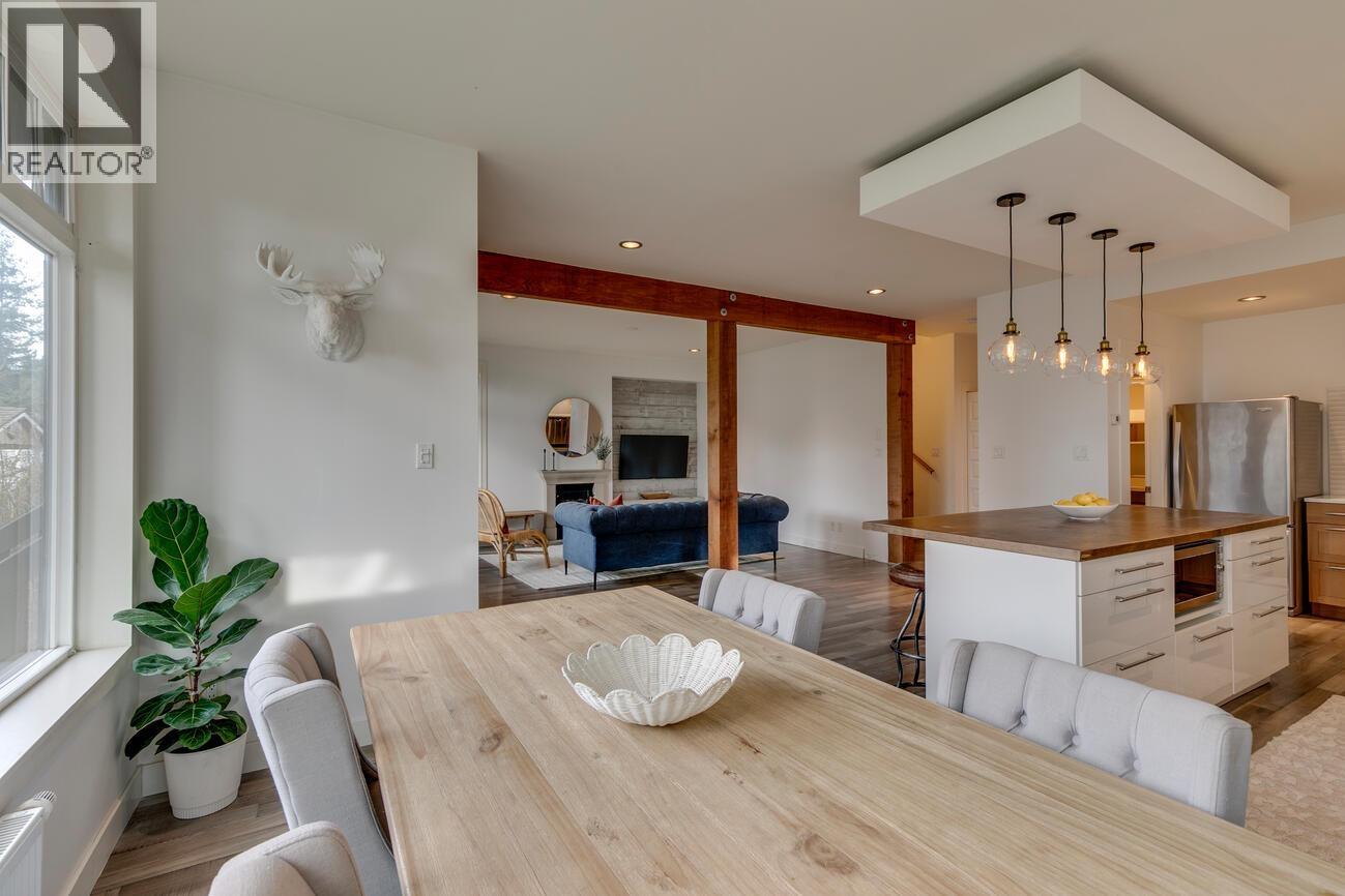 828 Britannia Way, Squamish, British Columbia  V0N 1J0 - Photo 4 - R3084662