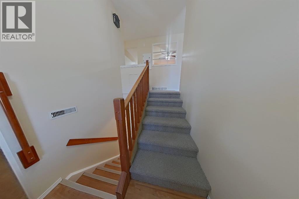 1904 18 Street N, Lethbridge, Alberta  T1H 4H2 - Photo 4 - A2276665