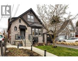 17 GARY Avenue, Hamilton, Ontario