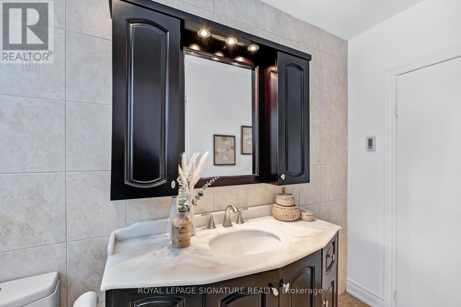 53 Wallingford Road, Toronto, Ontario  M3A 2V2 - Photo 14 - C12740412