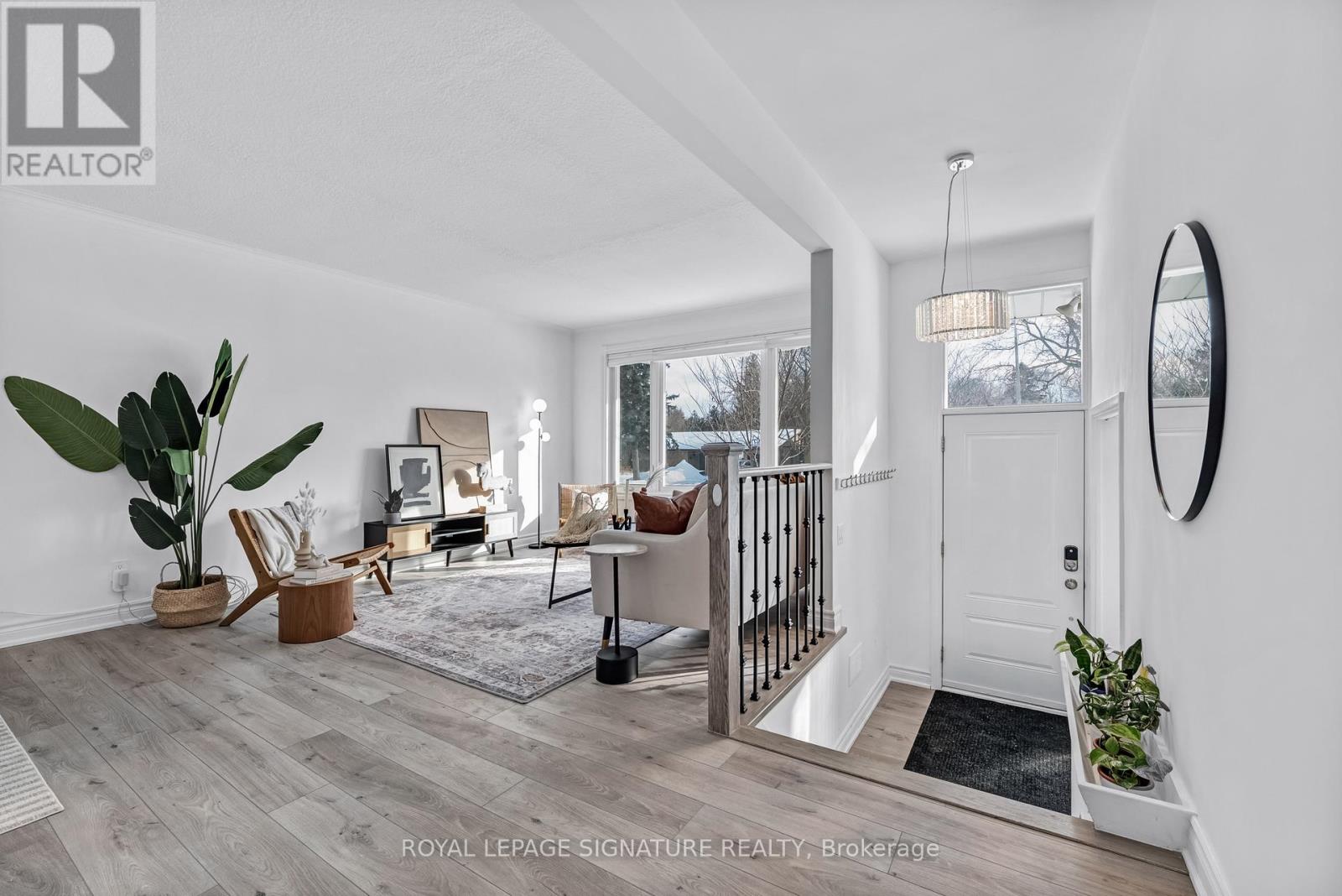 53 Wallingford Road, Toronto, Ontario  M3A 2V2 - Photo 3 - C12740412