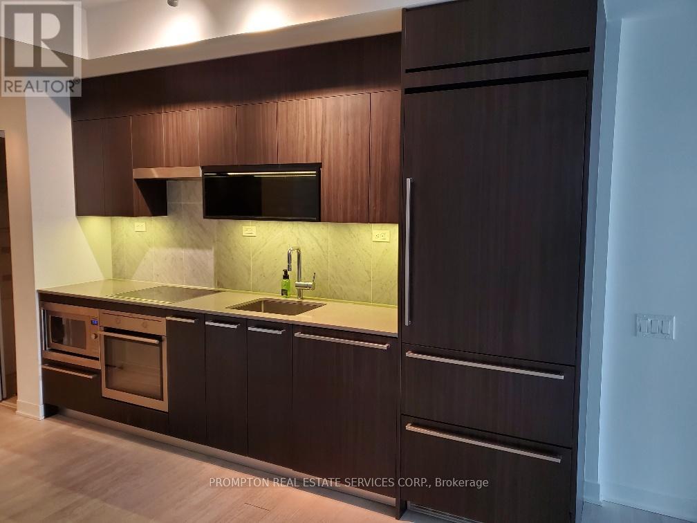 910 - 90 Queens Wharf Road, Toronto (Waterfront Communities), Ontario  M5V 0J4 - Photo 2 - C12740452