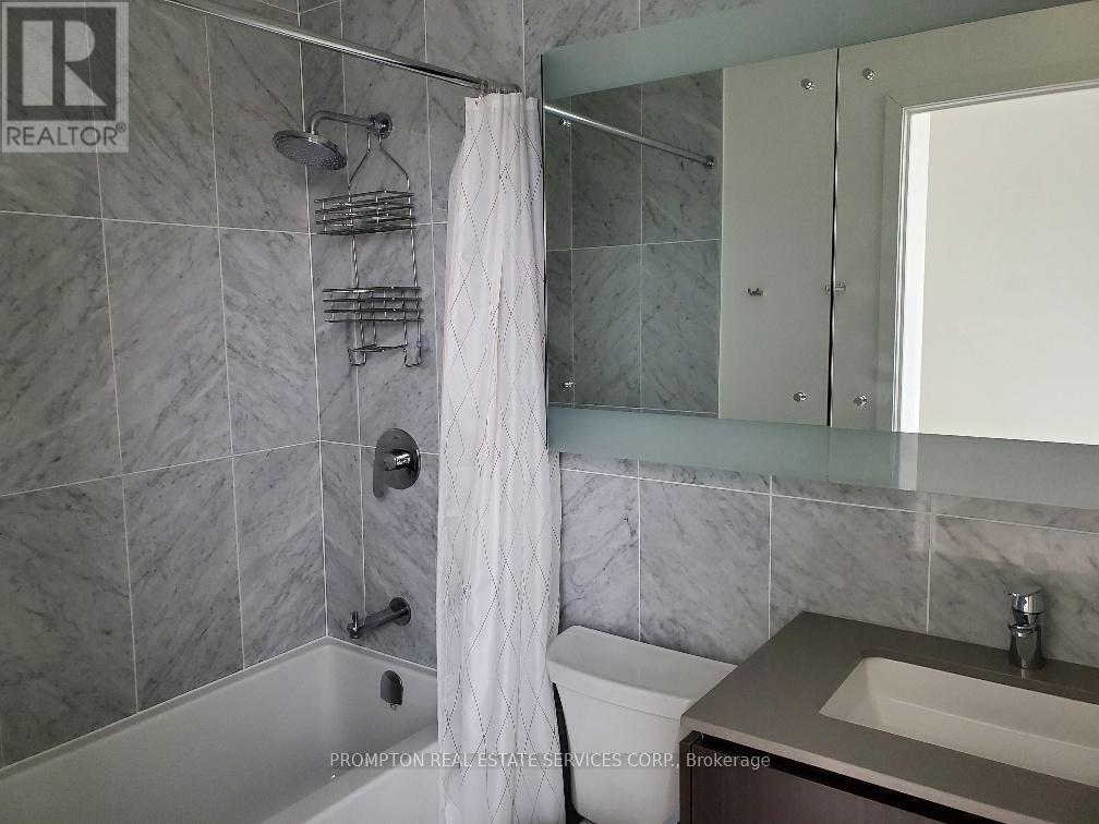 910 - 90 Queens Wharf Road, Toronto (Waterfront Communities), Ontario  M5V 0J4 - Photo 9 - C12740452