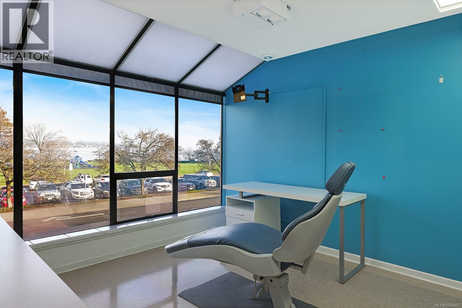 940 Island Hwy, Campbell River, British Columbia  V9W 2C3 - Photo 12 - 1024407