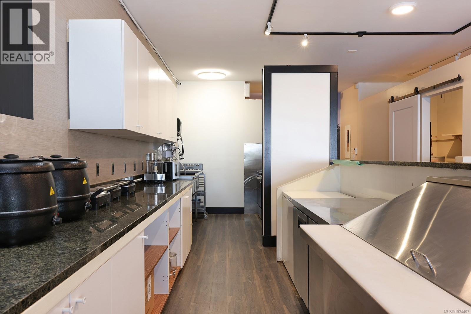 940 Island Hwy, Campbell River, British Columbia  V9W 2C3 - Photo 16 - 1024407