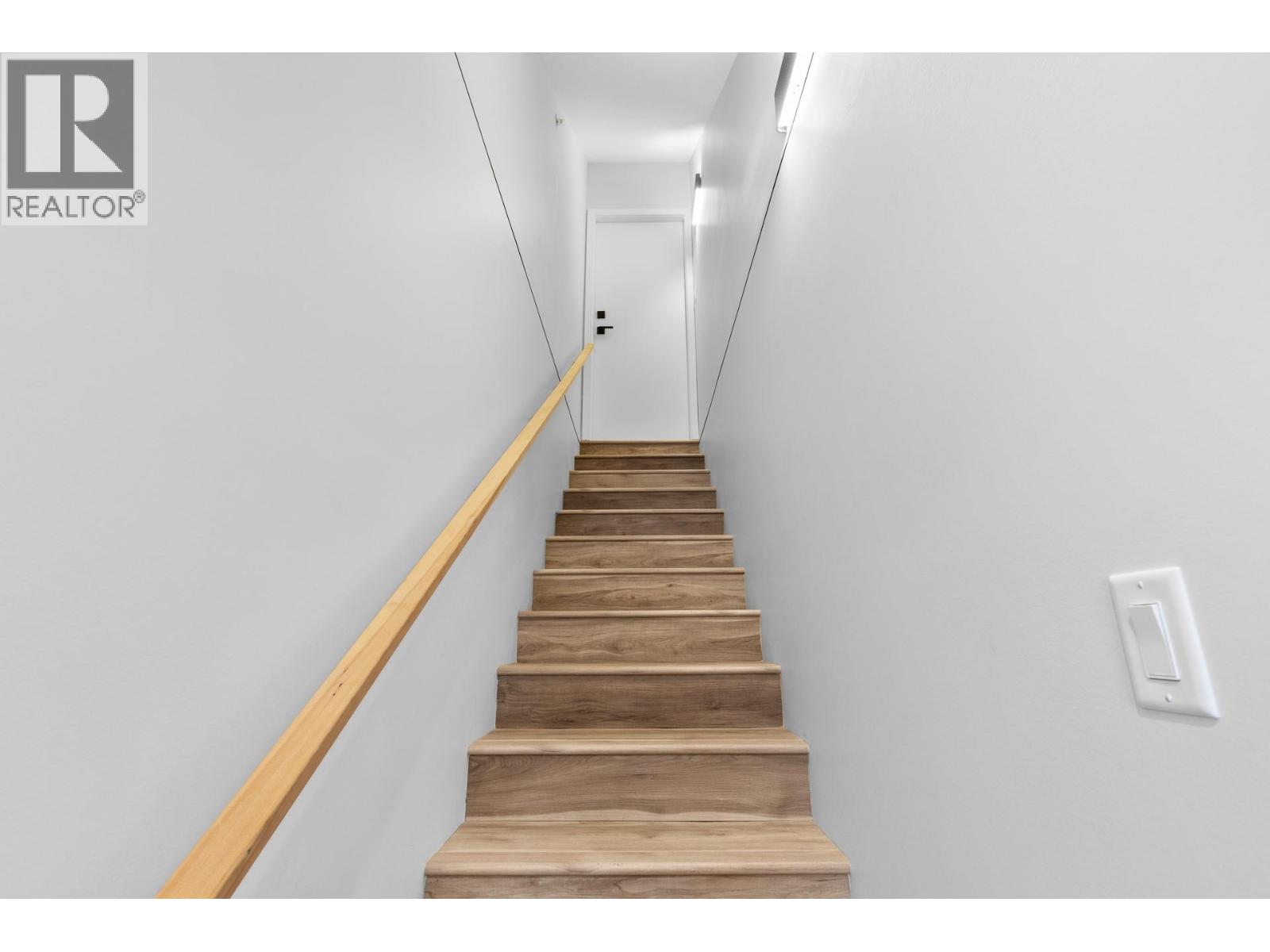 4043 Lakeside Road Penticton Photo 51