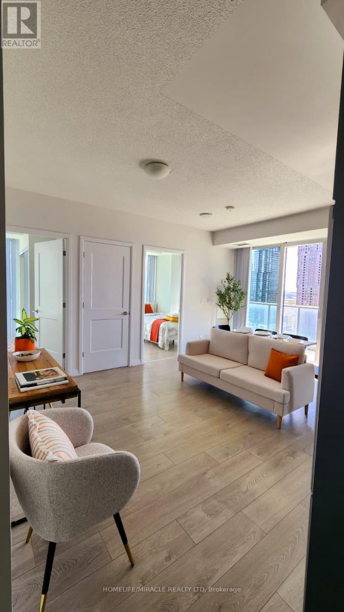 2004 - 7895 Jane Street, Vaughan, Ontario  L4K 0K2 - Photo 2 - N12740448