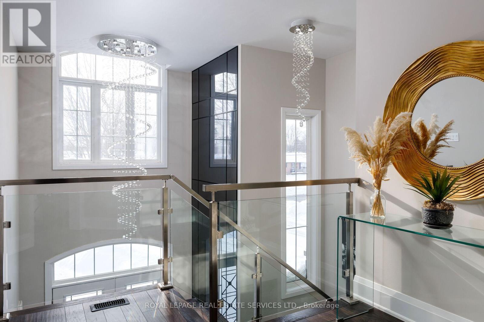 175 Burloak Drive W, Oakville, Ontario  L6L 6E6 - Photo 21 - W12740400