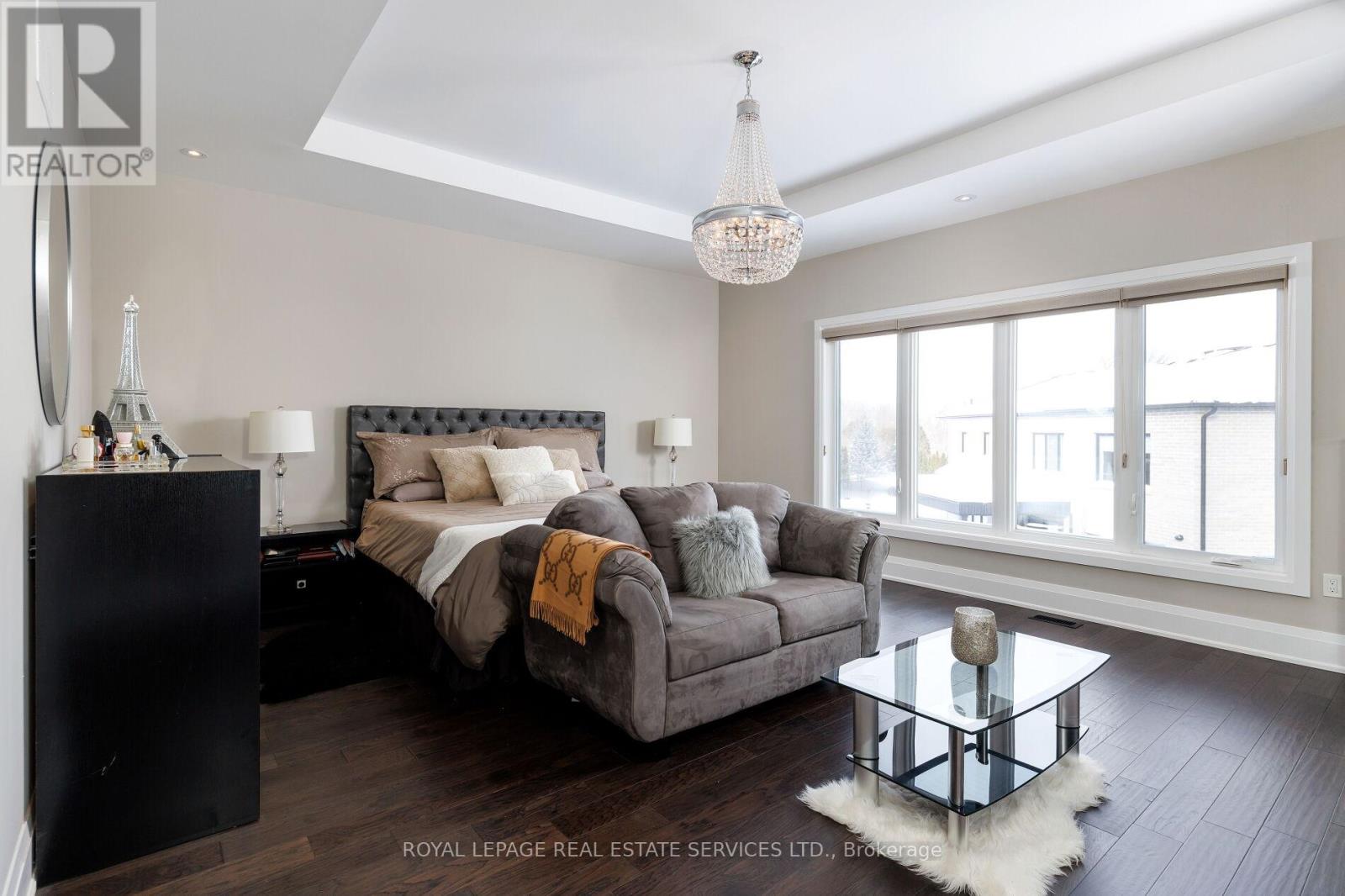 175 Burloak Drive W, Oakville, Ontario  L6L 6E6 - Photo 22 - W12740400