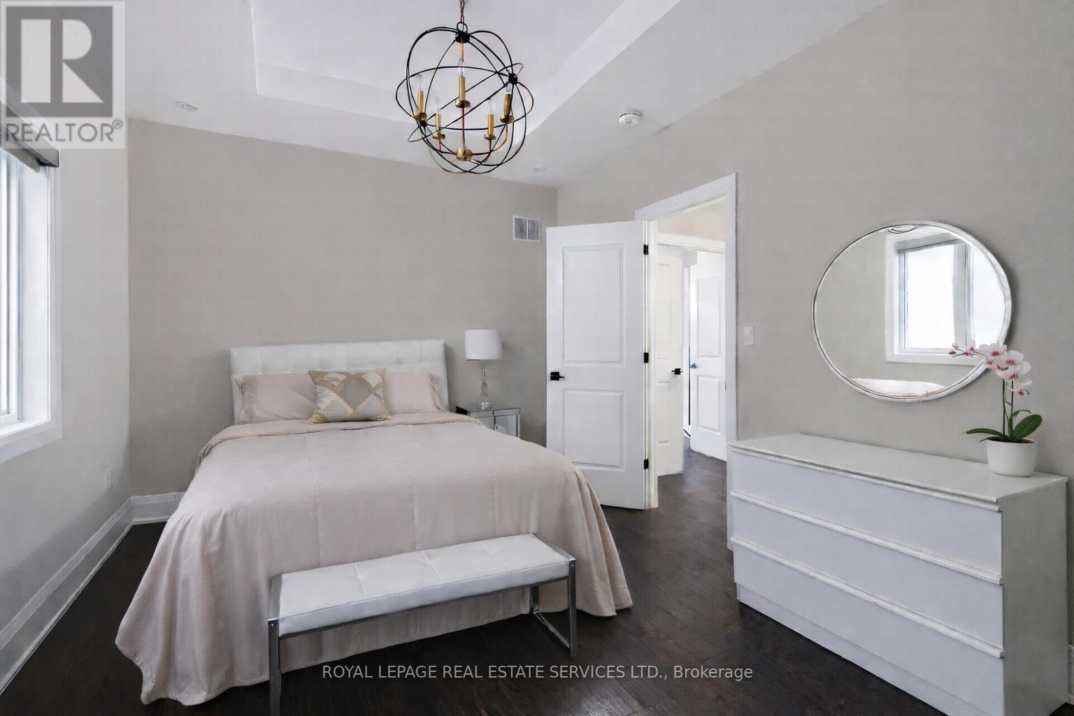 175 Burloak Drive W, Oakville, Ontario  L6L 6E6 - Photo 31 - W12740400