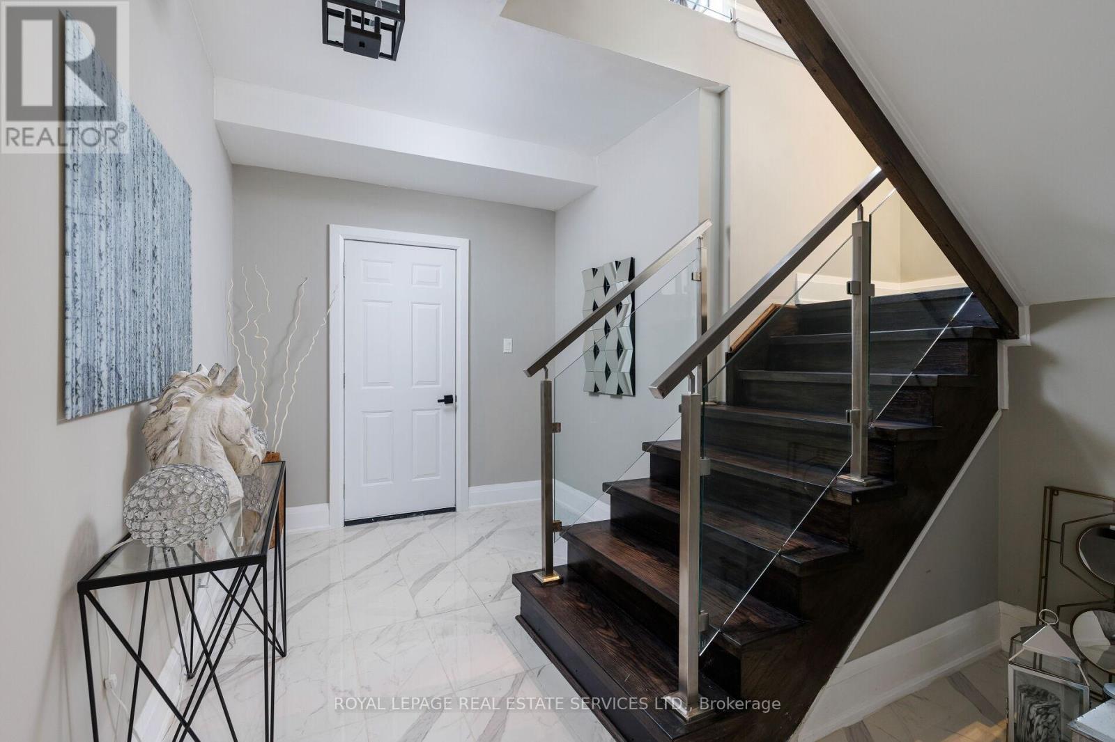 175 Burloak Drive W, Oakville, Ontario  L6L 6E6 - Photo 36 - W12740400