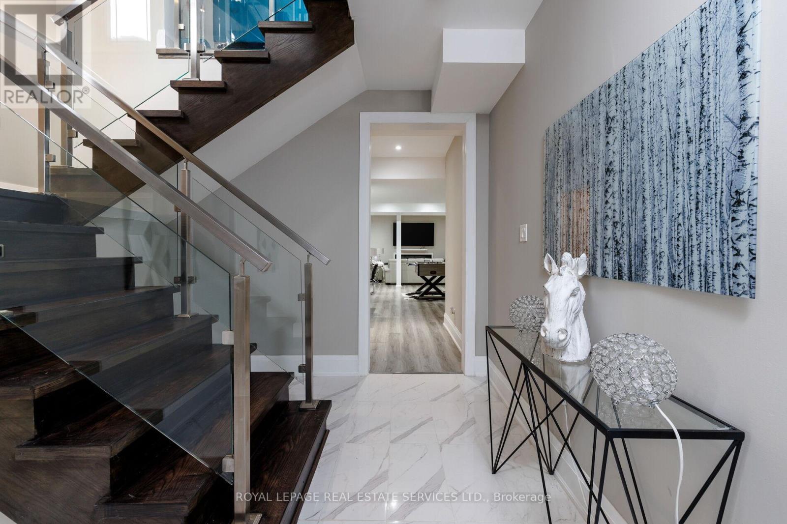 175 Burloak Drive W, Oakville, Ontario  L6L 6E6 - Photo 37 - W12740400