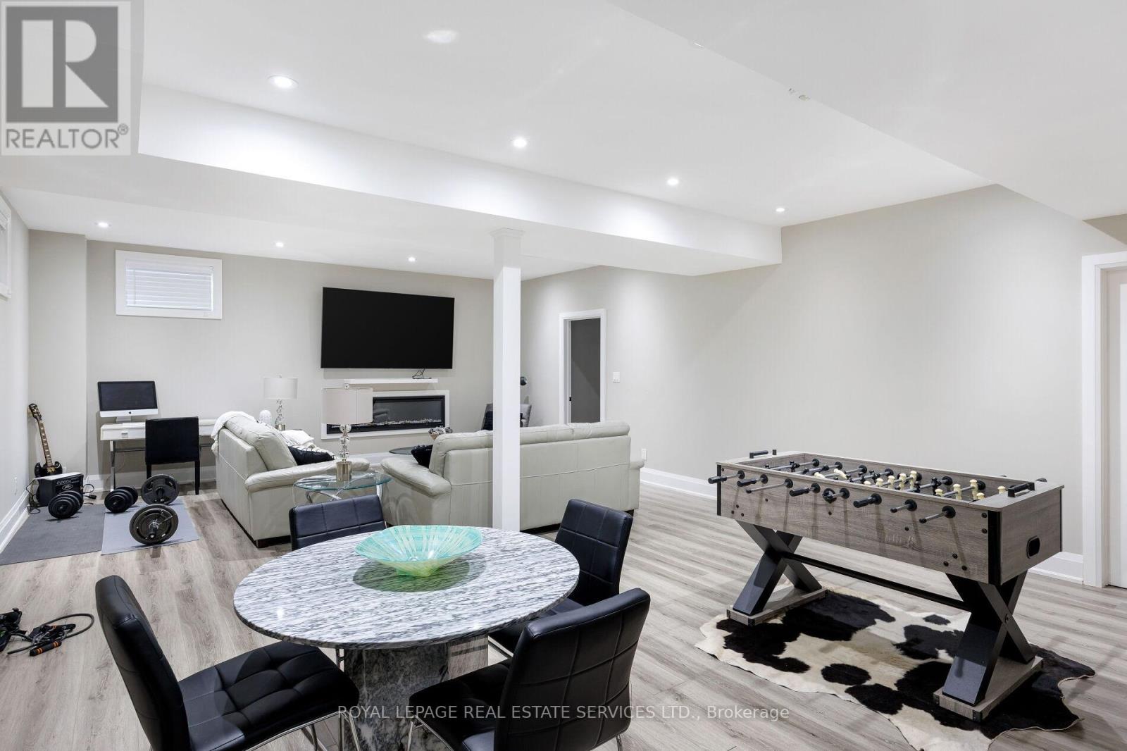 175 Burloak Drive W, Oakville, Ontario  L6L 6E6 - Photo 38 - W12740400