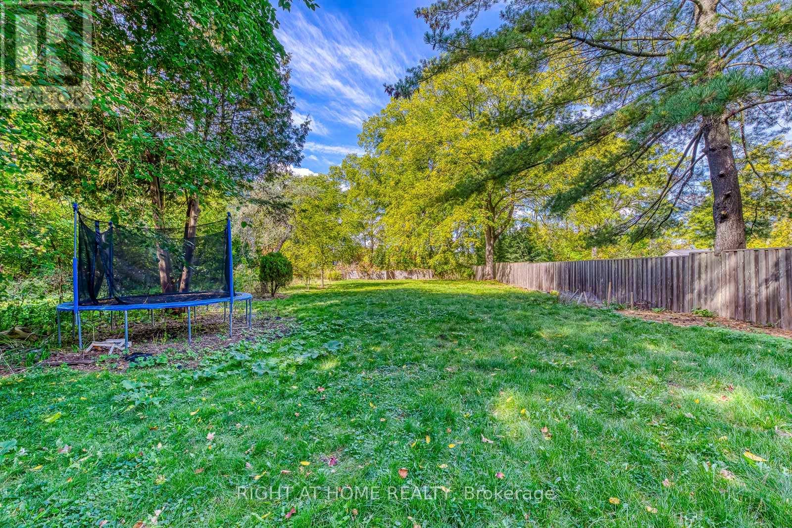 435 Maple Avenue, Oakville, Ontario  L6J 2J2 - Photo 46 - W12740420