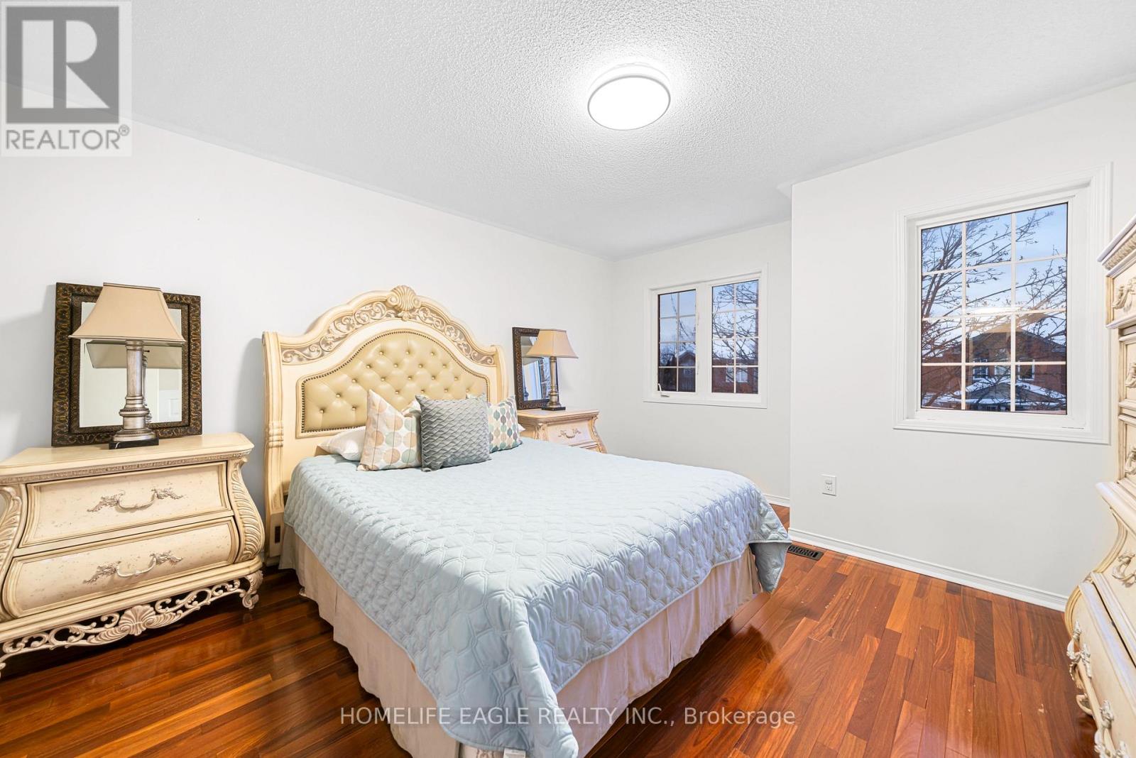 24 Ridgefield Court, Brampton, Ontario  L6P 1B4 - Photo 11 - W12740430