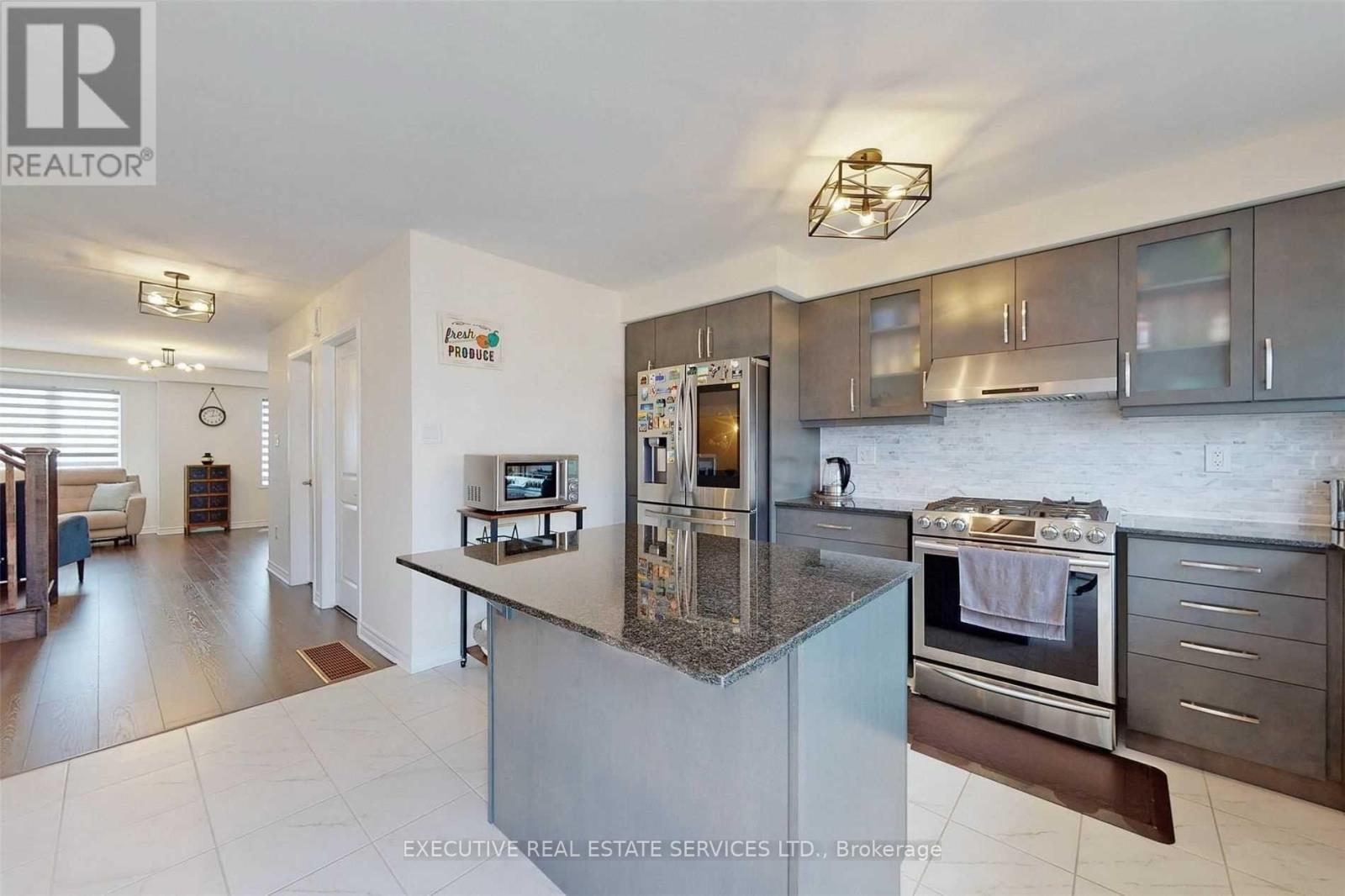 468 Remembrance Road, Brampton (Northwest Brampton), Ontario  L7A 0H1 - Photo 10 - W12740444