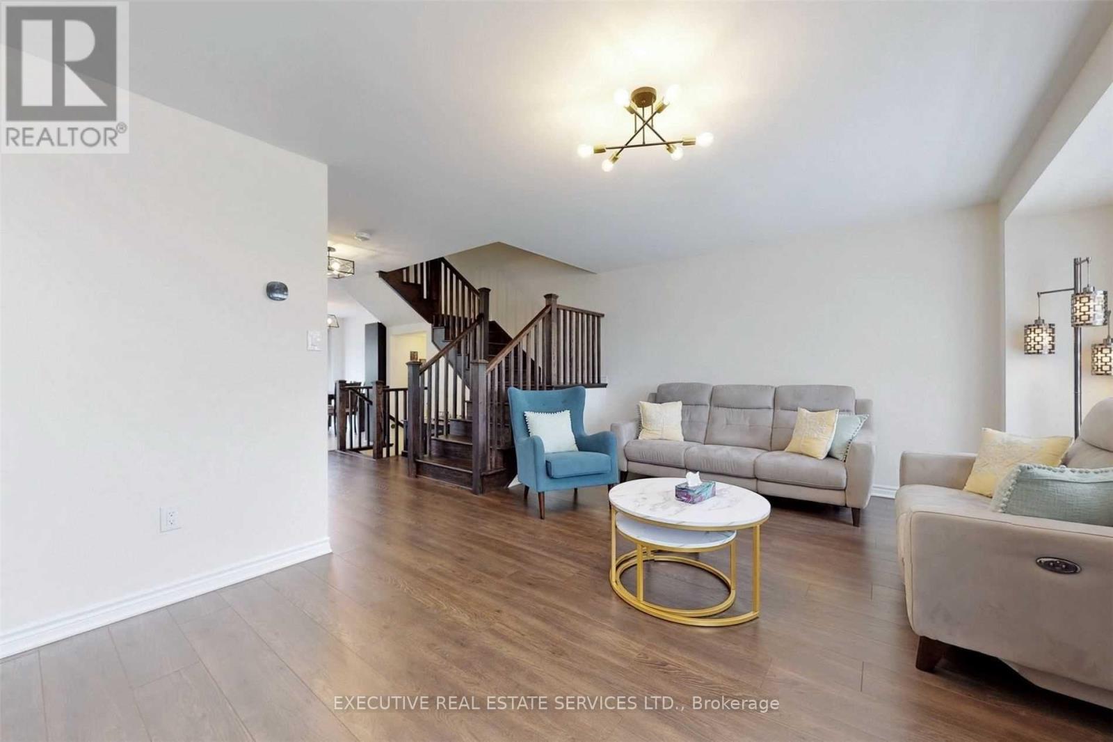 468 Remembrance Road, Brampton (Northwest Brampton), Ontario  L7A 0H1 - Photo 6 - W12740444