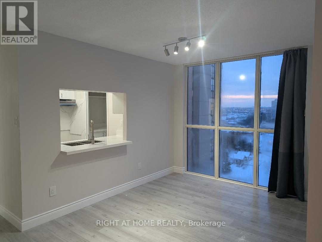 1504 - 265 Enfield Place, Mississauga, Ontario  L5B 3Y7 - Photo 11 - W12740460