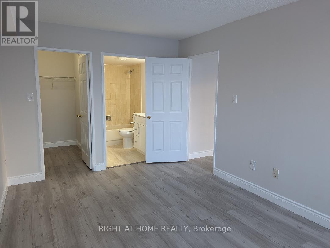 1504 - 265 Enfield Place, Mississauga, Ontario  L5B 3Y7 - Photo 28 - W12740460