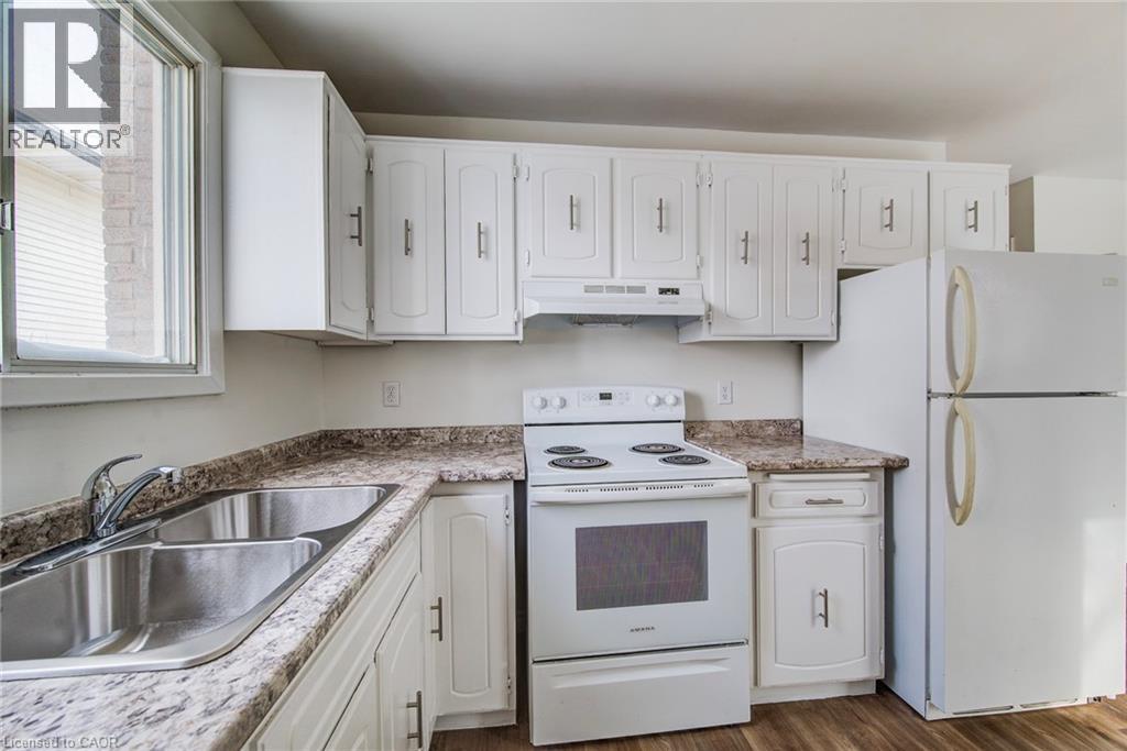 839 Doon Village Road, Kitchener, Ontario  N2P 1A1 - Photo 17 - 40801686