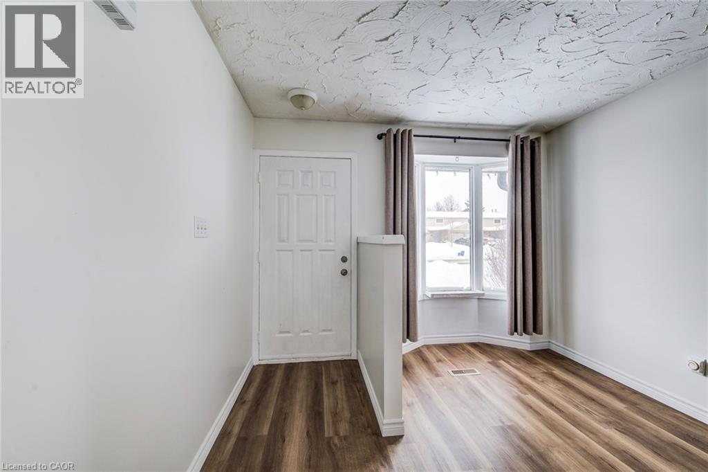 839 Doon Village Road, Kitchener, Ontario  N2P 1A1 - Photo 6 - 40801686