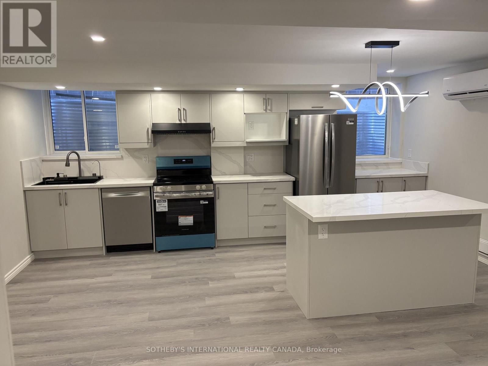 63 Teskey Crescent, Hamilton, Ontario  L0R 1C0 - Photo 2 - X12740438