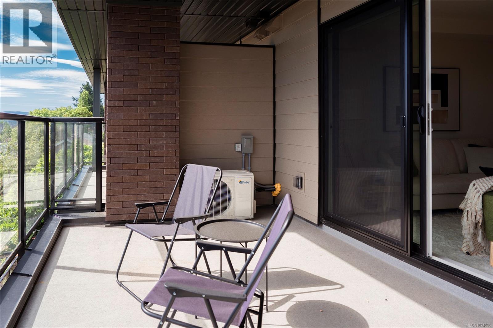 403 45 Haliburton St, Nanaimo, British Columbia  V9R 4V6 - Photo 5 - 1024690