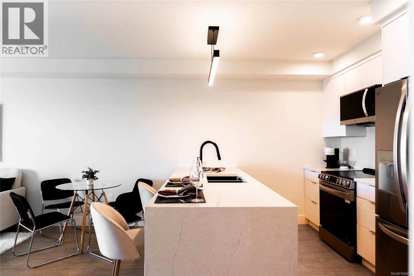 403 45 Haliburton St, Nanaimo, British Columbia  V9R 4V6 - Photo 14 - 1024690