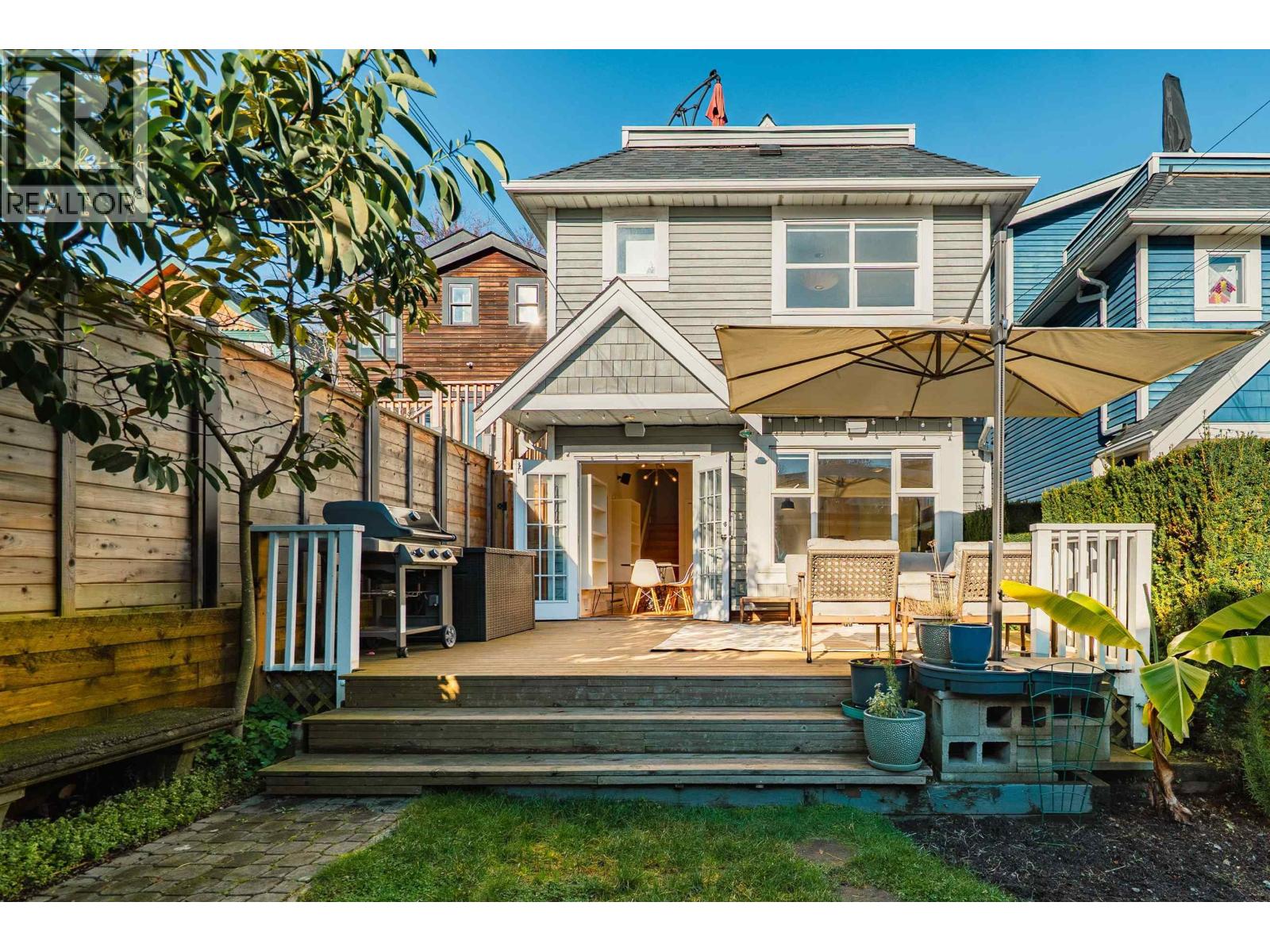 888 UNION STREET, Vancouver, British Columbia