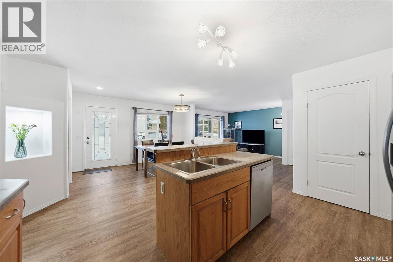 101 2nd Street S, Martensville, Saskatchewan  S0K 2T0 - Photo 12 - SK027631