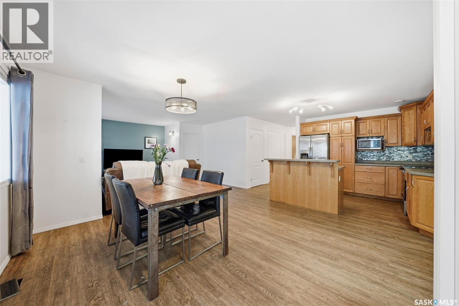 101 2nd Street S, Martensville, Saskatchewan  S0K 2T0 - Photo 8 - SK027631