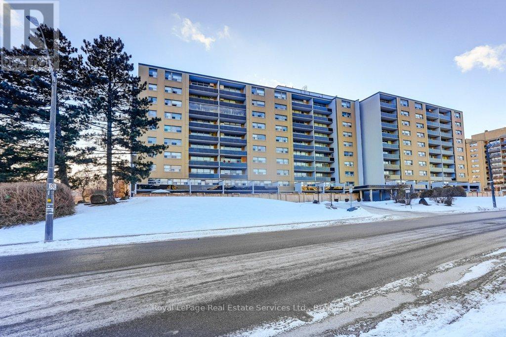 17 - 15 Albright Road, Hamilton, Ontario  L8K 5J2 - Photo 1 - X12740492