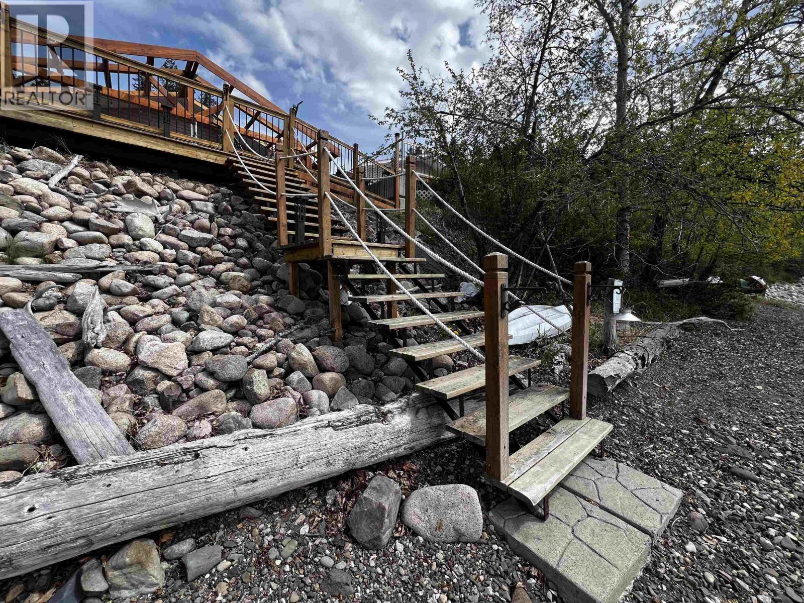 Cabin 5 153 Birch Bay Resort Road, Fraser Lake, British Columbia  V0J 1S0 - Photo 10 - R3084643